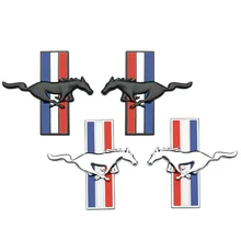 2 uds guardabarros de puerta emblema 3D Auto pegatina caballo corriendo logo para Ford Mustang pegatina insignia Logo calcomanía coche Stlying Accesorios