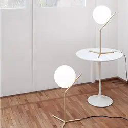 Спальня изголовье Стекло Настольная лампа простые современные исследования Nordic стол Спальня руководитель лампы освещения простые