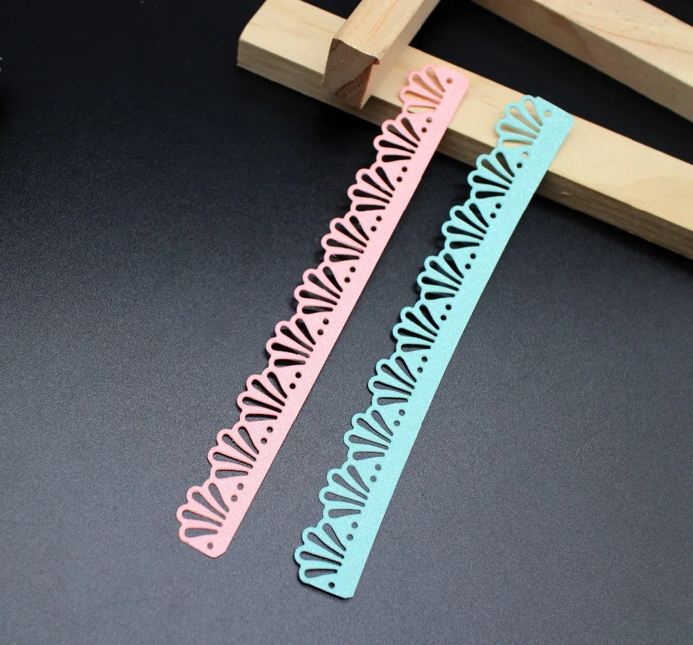 

Flower Lace Border Metal Cutting Dies Frame Lace Cut Dies Stencils For Card Making Decorative Embossing Paper Cards Stamp DIY