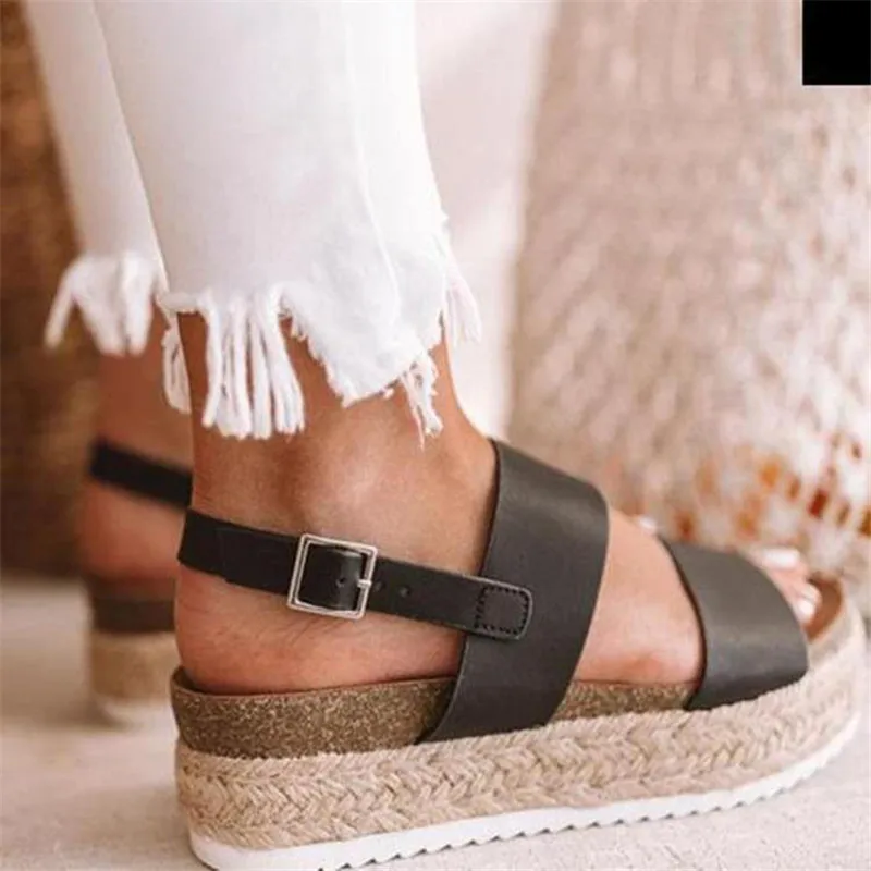 

COOTELILI Summer Women Beach Shoes Woman sandals Flat Platforms Women Gladiator Sandals Female Sandalen Beige Black