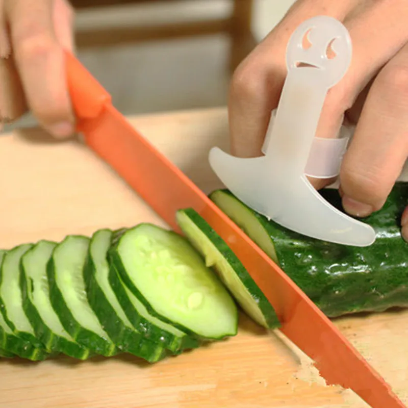 

1Pc Finger Guard Plastic Protect Safety Hand Protector Kitchen Cooking Tools Vegetable Not To Cut Stainless Steel Knife Cutting