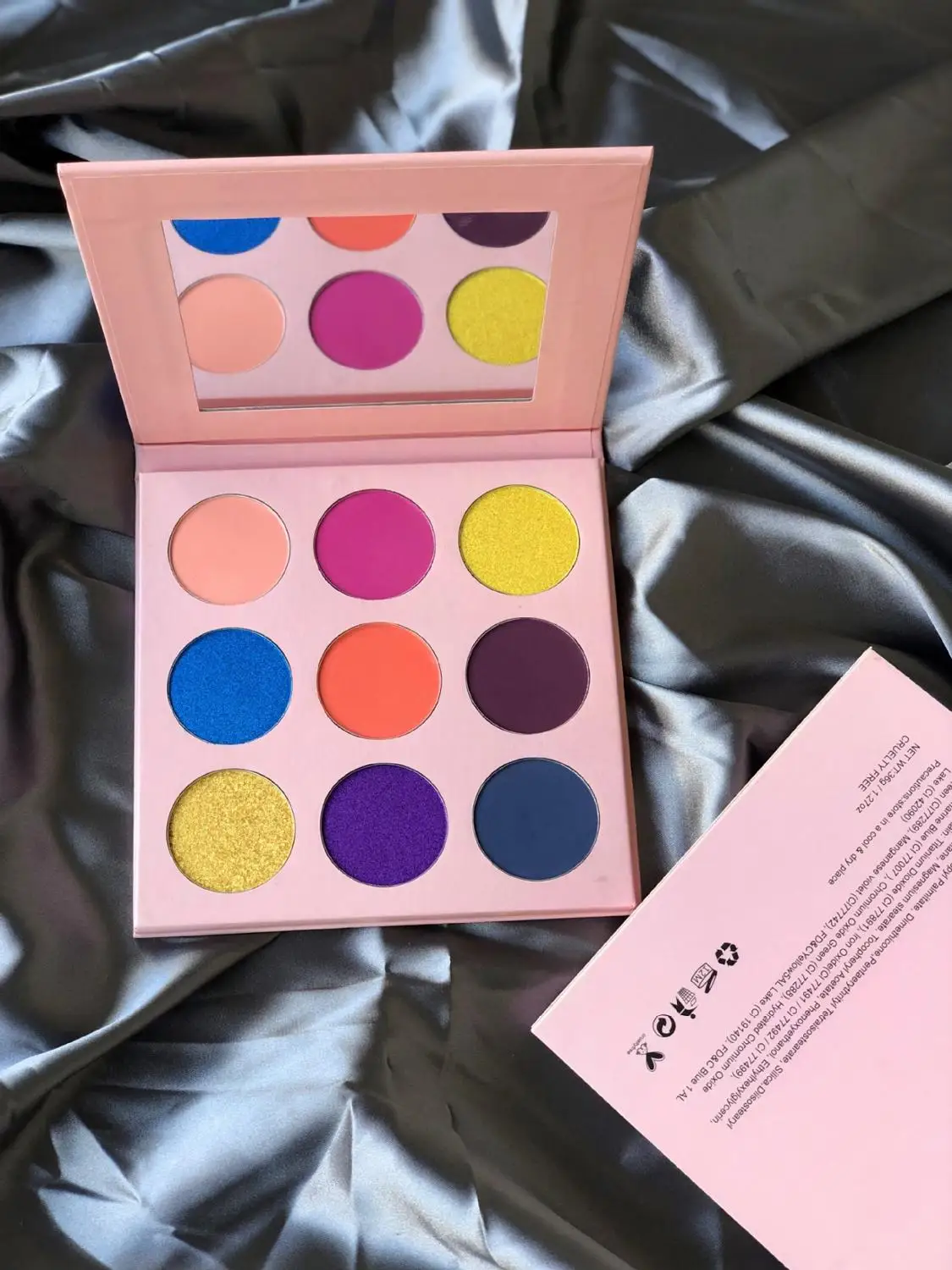 

New Arrival 9 colors eyeshadow palette No label Makeup eyeshadow palette pink cardboard Matte Eyeshadow Glitter Make Up Palettes