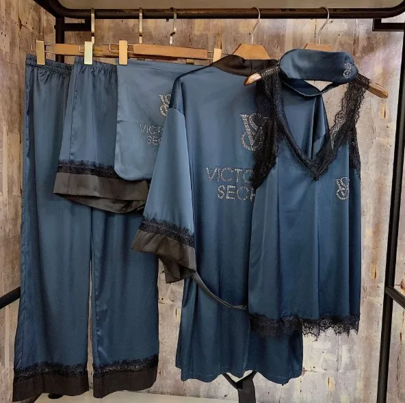

2019 New Spring and Summer High-end Hot Drilled Silk Pyjamas Six Piece Sets Luxury Home Clothes Women's Pajamas Robe Sleepwear
