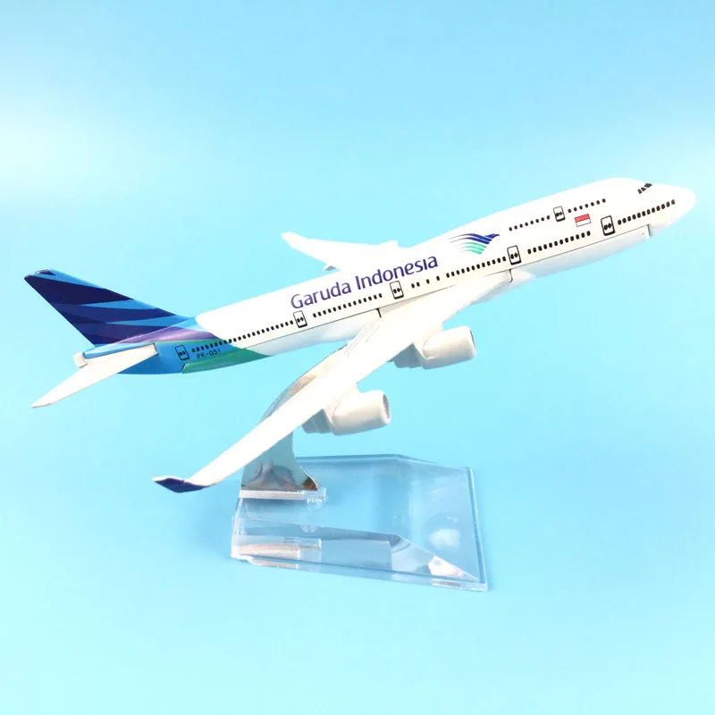 AIR PASSENGER PLANE GARUDA INDOESIA AIRCRAFT MODEL SIMULATION 16 ALLOY CHRISTMAS TOYS GIFTS CHILDREN | Игрушки и хобби