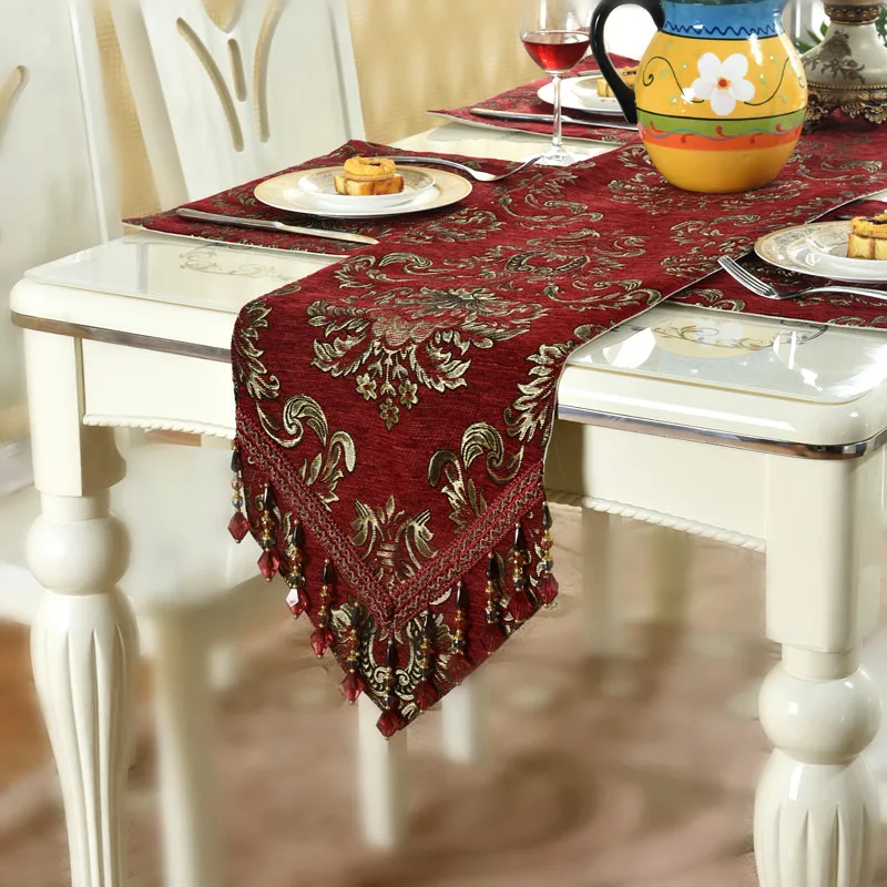 European Luxury Chenille Jacquard Fabrics Table Runner Red Pendant