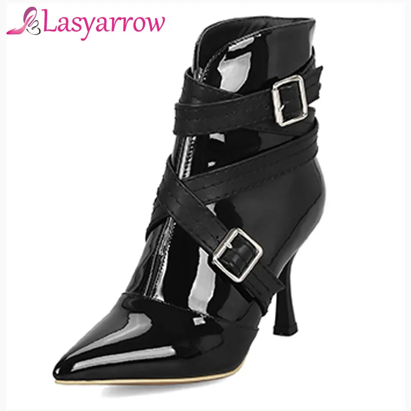 

Lasyarrow Brand Shoes Woman Black White Patent Leather Ankle Boots for Women Ladies Footwear Buckle Strap Motorcycle Boots F533