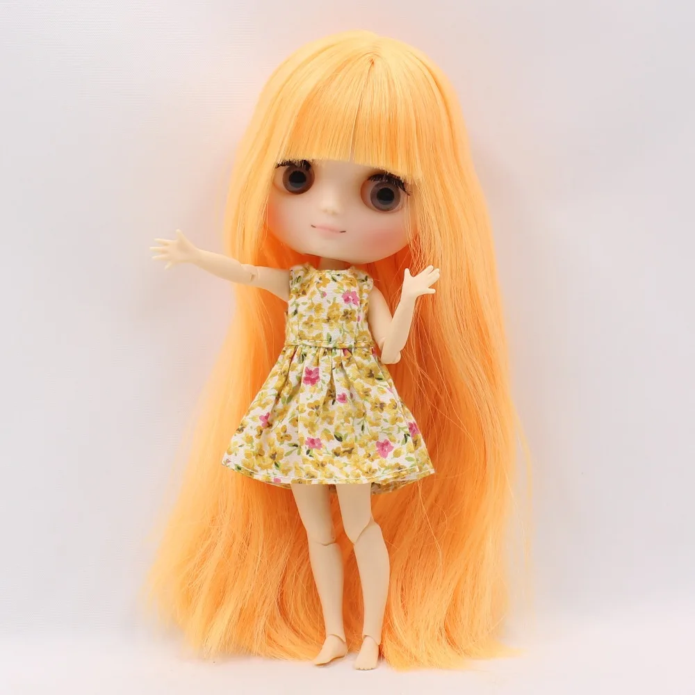 Middie Blythe Doll with Mango Hair, Tilting-Head & Jointed Body 2