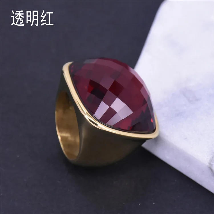 7656014632_459845966