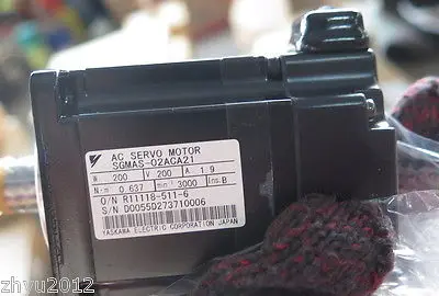 DHL/EMS 1 шт. оригинал для Yaskawa Electric SGMAS-02ACA21 |