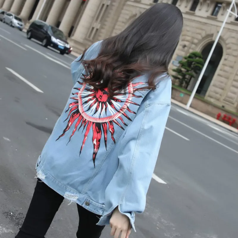 

2018 Autumn Retro Old Long Sleeve Hole Denim Jacket Female Harajuku Wind Cotton Cartoon Printed Lapel Denim Jacket #1983