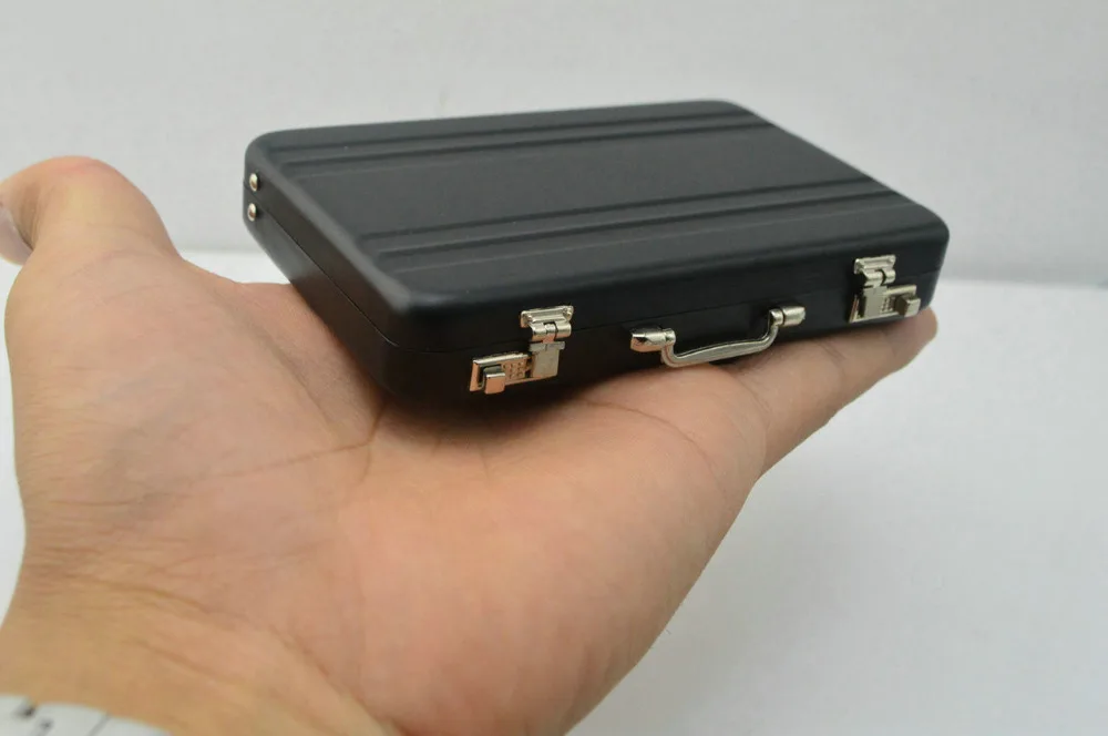 

HOT FIGURE TOYS 1/6 black Metal portable suitcase delicate box can be opened