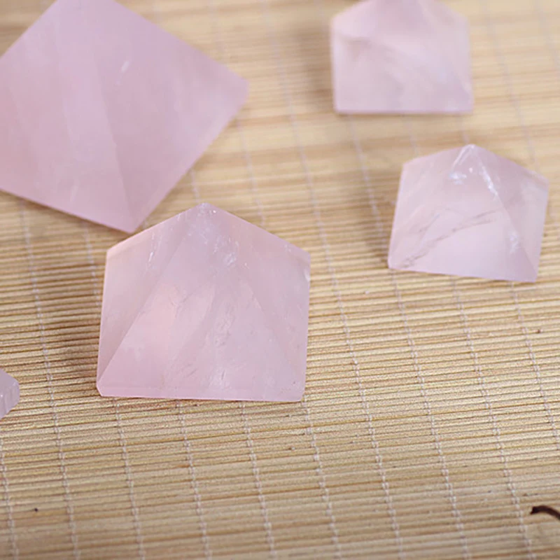 DIY 20-40mm Natural Rose Quartz Pyramid Stone Crystal Feng Shui Healing Specimens