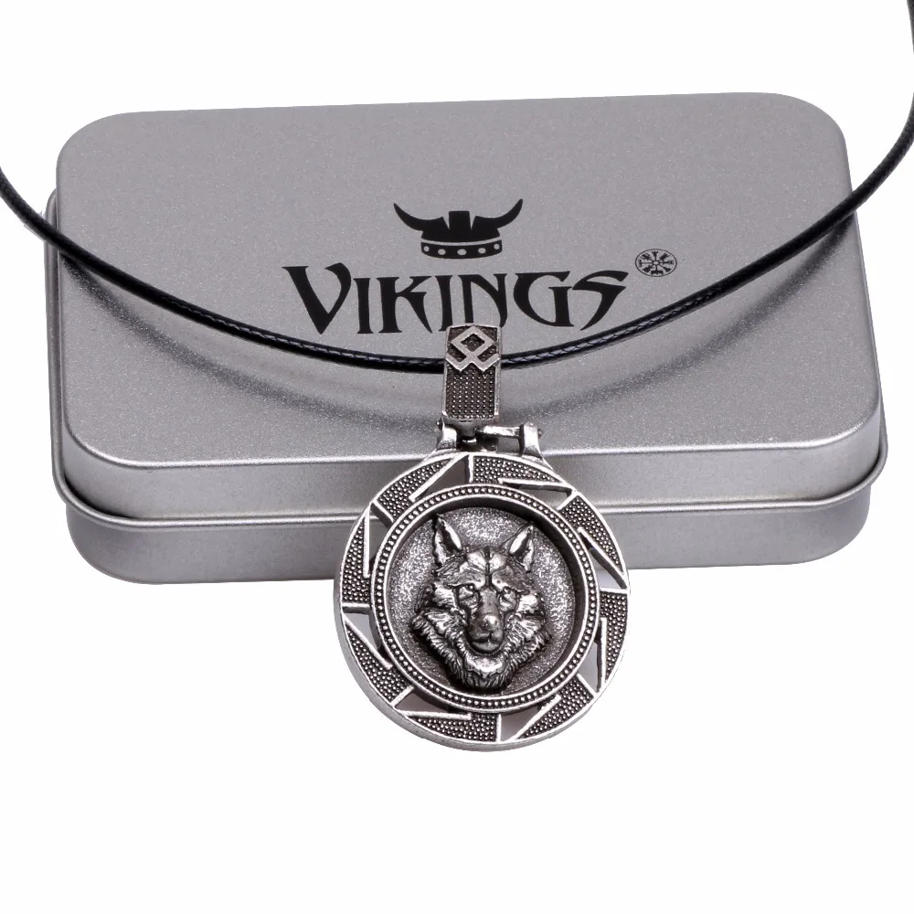 4116 wolf necklace w silver rope