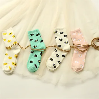 

2015 New Fashion Japanese Women Terry Socks Kawaii Daisy Thermal Long Sock Cute Winter Women's Thick Warm Socks