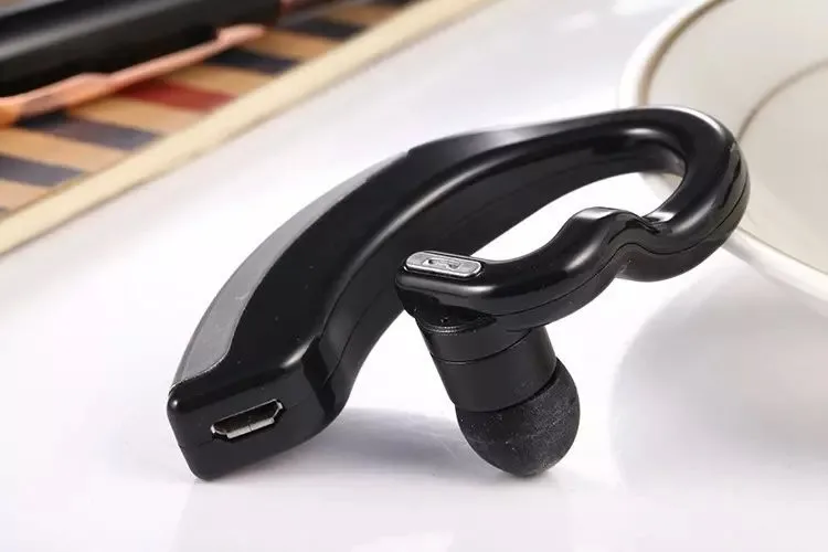 2456456809_80863932