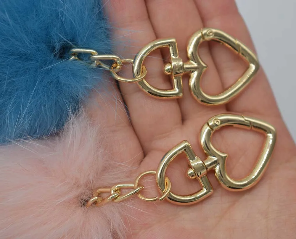 fox fur pompoms 2 ali (2)