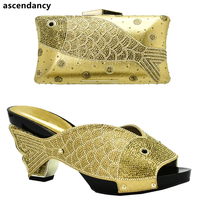

Gold Color Italian Shoes with Matching Bags Set Decorated with Rhinestone Nigerian Wedding Shoe and Bag Set Party Shoes with Bag