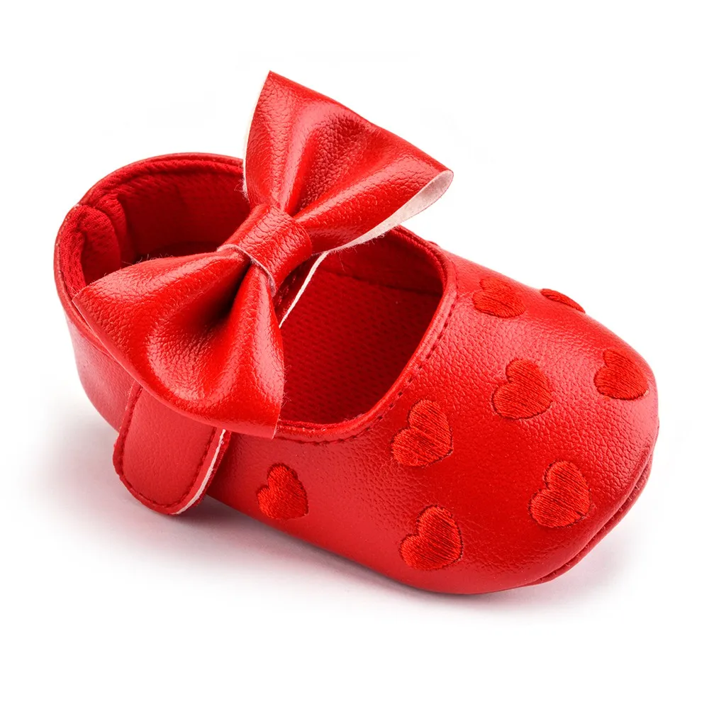 Bebes искусственная кожа для маленьких мальчиков и девочек детские мокасины Мокасины Обувь бант бахрома мягкая подошва Нескользящая обувь для младенцев - Цвет: Red