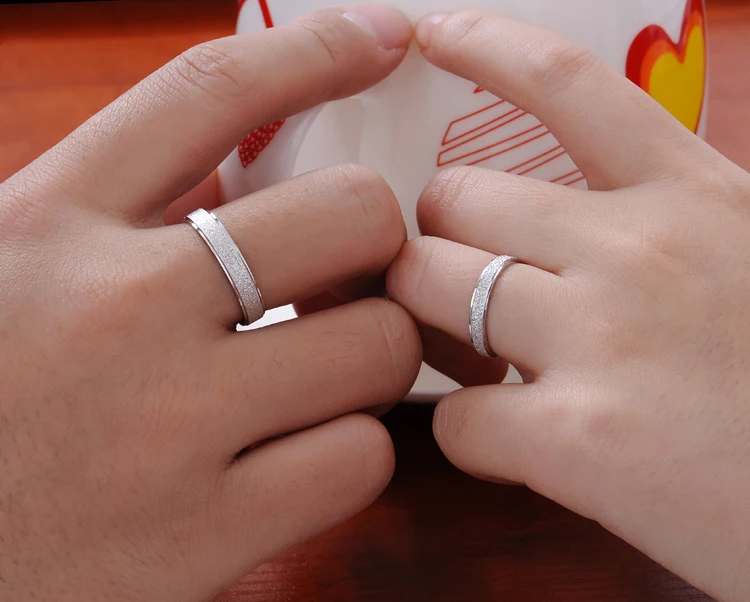5% Off 2019 Wholesale Designer Rings, Wedding Rings Pair, Couple Rings Wedding Band Men Jewelry Women Accessories Uloveido J047