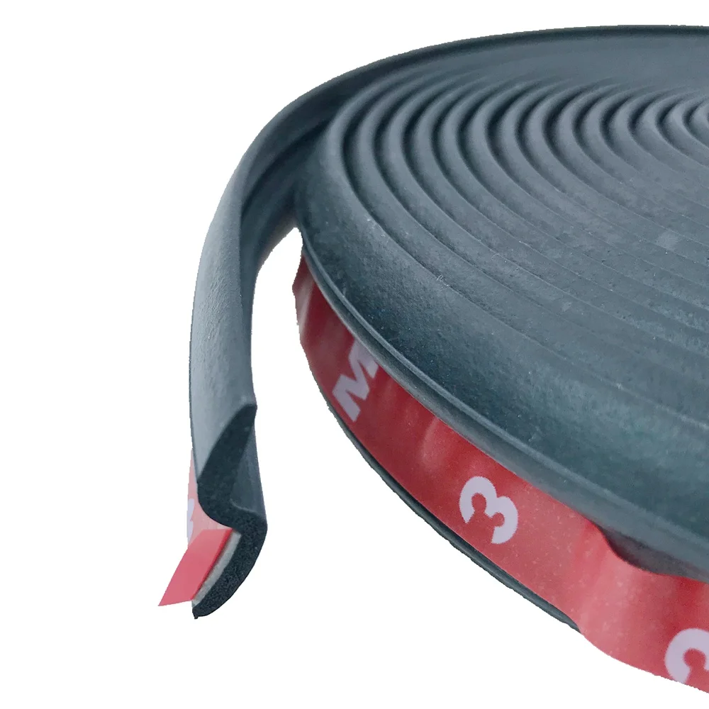 Шумоизоляция шин. Резиновая шумоизоляции. Звукоизоляция пола технониколь tn539797. Термоизоляция для автомобиля самоклеющийся. Шумоизоляция в рулонах для авто.