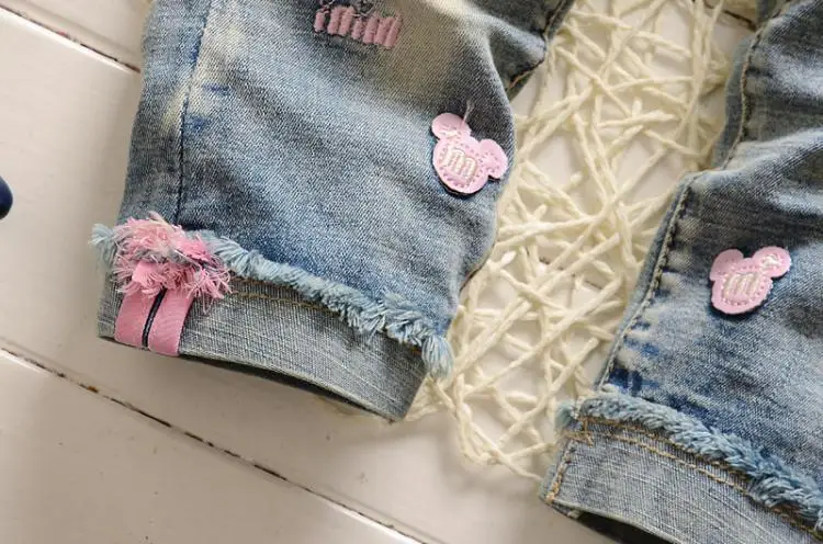 Классический Весна для маленьких девочек мягкие джинсы модные штаны Детские джинсы детские мягкие джинсовые штаны