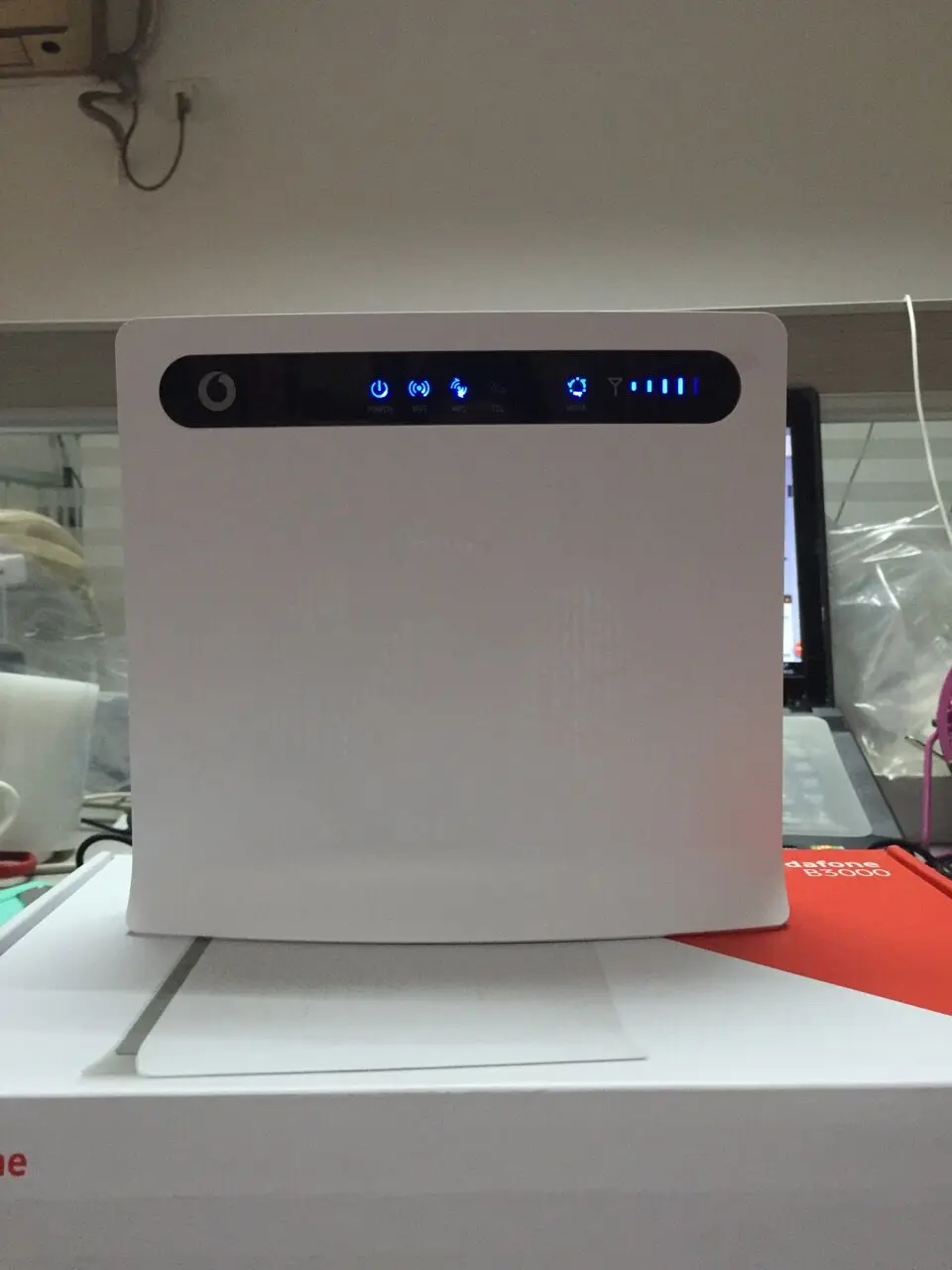 Разблокированный Vodafone B3000 той же huaweiB593 B593s 22 4G LTE Cat4 150 Мбит/с Wi Fi роутер порт SIM