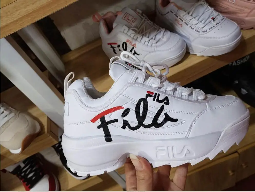 2018 FILAS Disruptor II Men and Women Sneaker Running Shoes White summer Increased Outdoor Sneaker size 36-44 2018 FILAS Disruptor II Men and Women Sneaker Running Shoes White summer Increased Outdoor Sneaker size 36-44