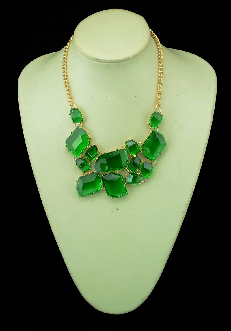

Lovely Sweet Resin Gem Golden Metal Choker Bib Necklace Fashion Multi Green Stone Crystal Chunky Women's Choker Necklace Collar