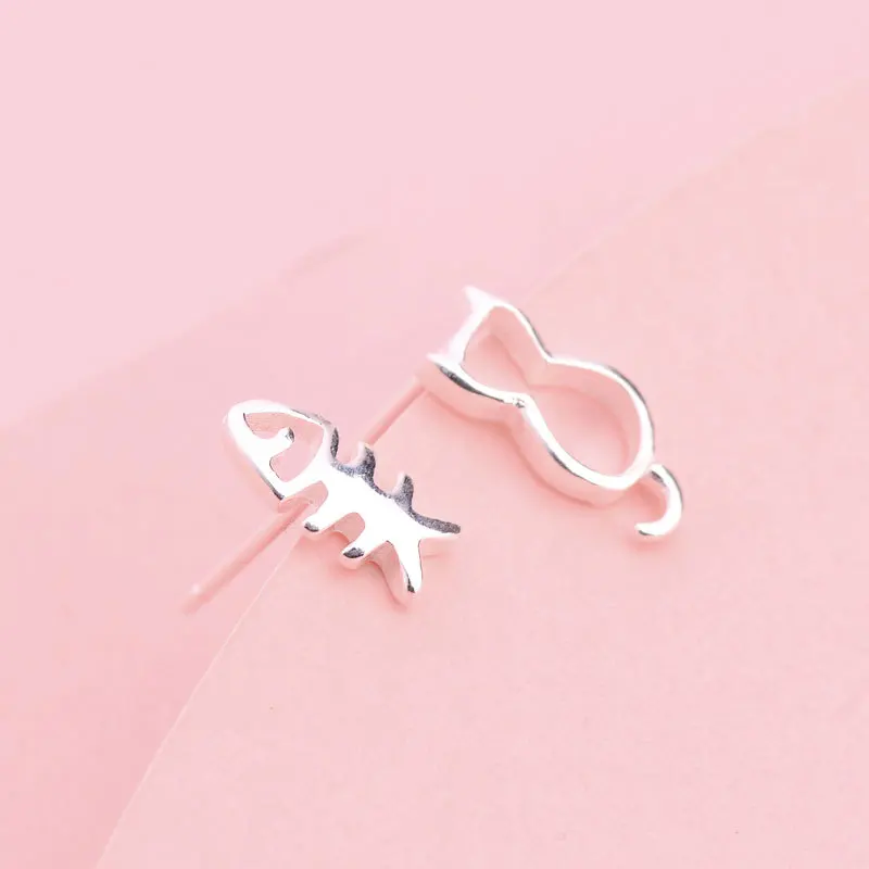 

A pairs High quality 925 pure Sterling silver female jewelry cat fish cartoon cute lovely female stud hollow earrings girls gift