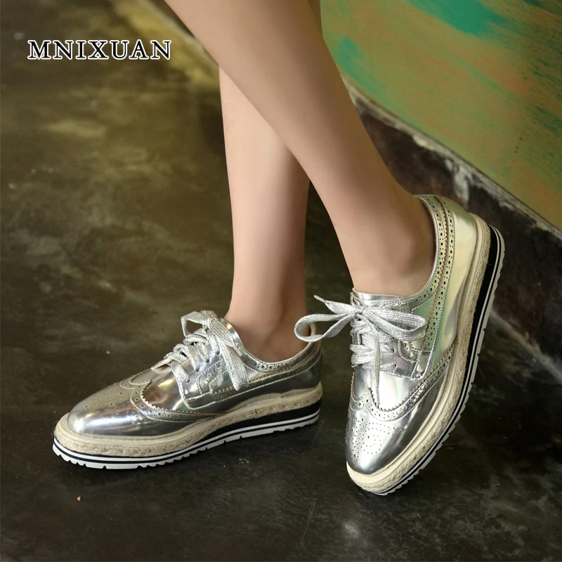 

MNIXUAN women flat platforms shoes 2018 new genuine leather fashion square toe carved lace up 3cm solid sneakers silver big size