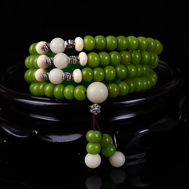 

Original green bodhi root circle bead string of 108 white bodhi root YinKuan bracelet lovers sweater chain