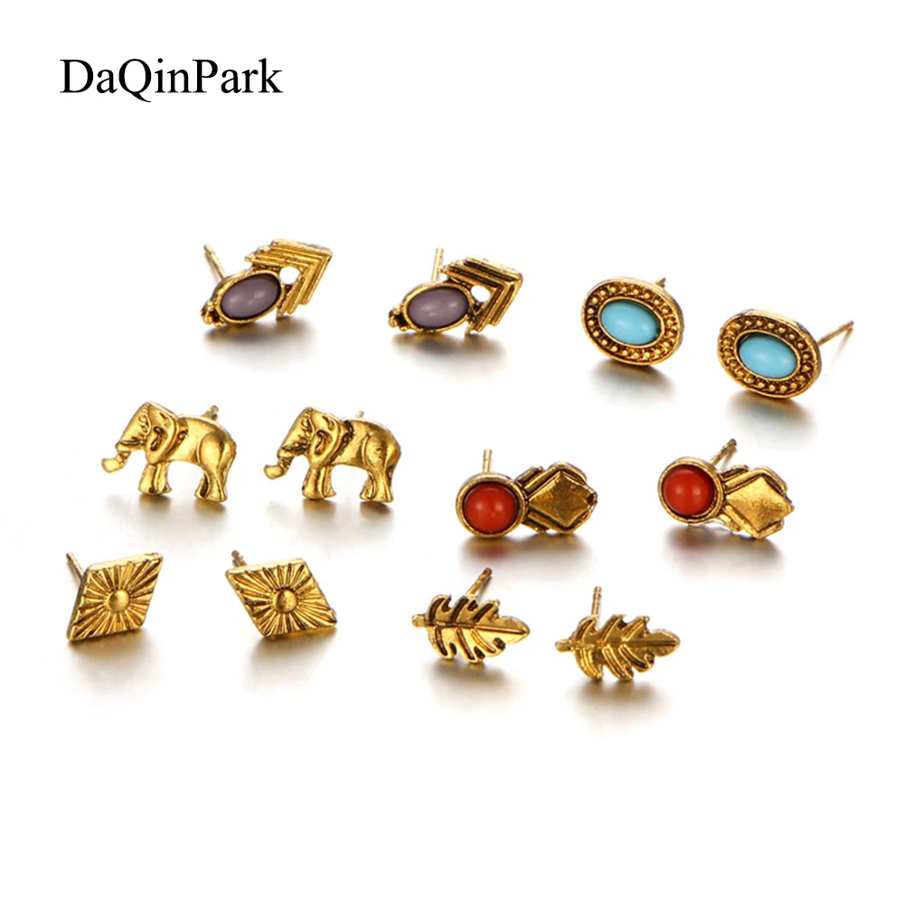 

Stud Earrings New Stud Earrings Set for Women Cute Small Stone Crystal Rhinestone Geometry Round Oval Stud Earrings Boho Jewelry