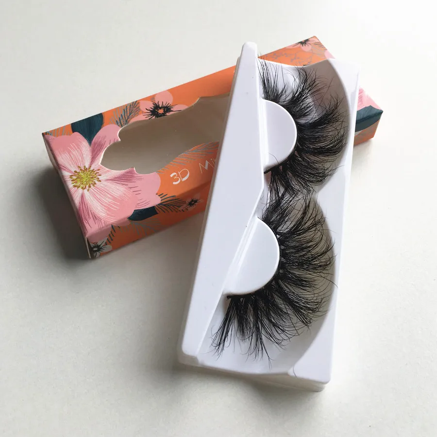 eyelashes