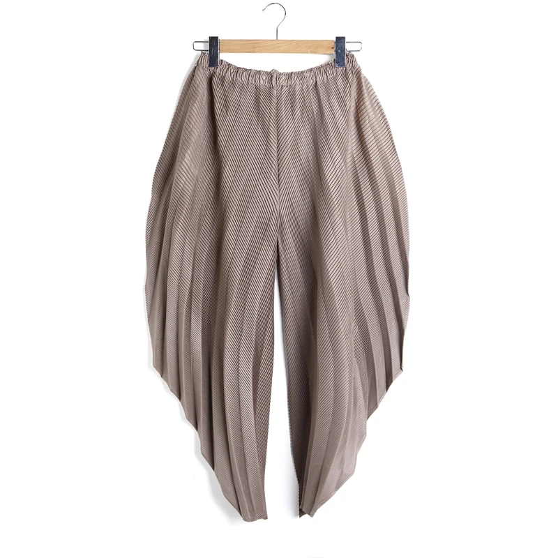 

Changpleat 2018 Spring loose women Harem pants Miyak Pleated Elastic waist Plus Size Solid Black Ankle Length Pants Fashion Tide