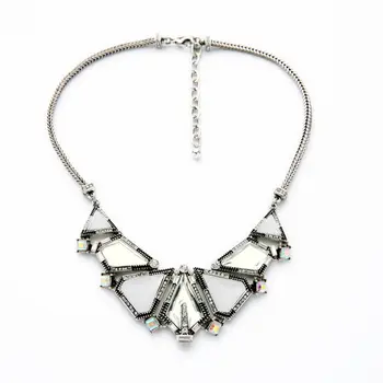 

Silver Color Necklace Geometric Imitation Gemstone Resin Necklace Jewelry Modern Women Collar Accessory