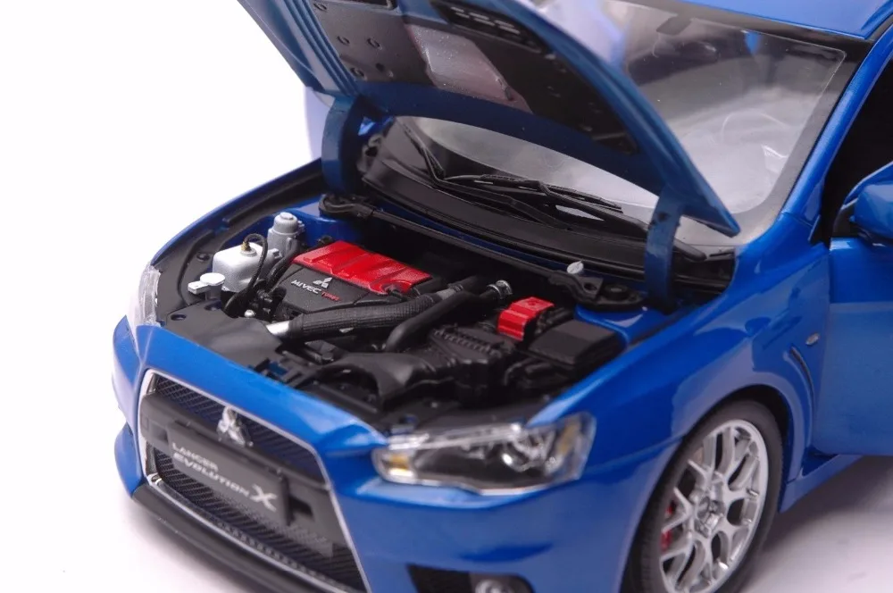 Mitsubishi Lancer Evo10-bbs car model in scale 118 (4)
