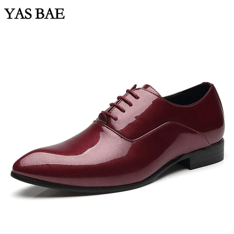 Goede Big size 45 48 Klassieke mannelijke Schoeisel Rood zwart Verf oppervlak Push jurk lakleer kantoor Grote Sociale elegante schoen voor mannen