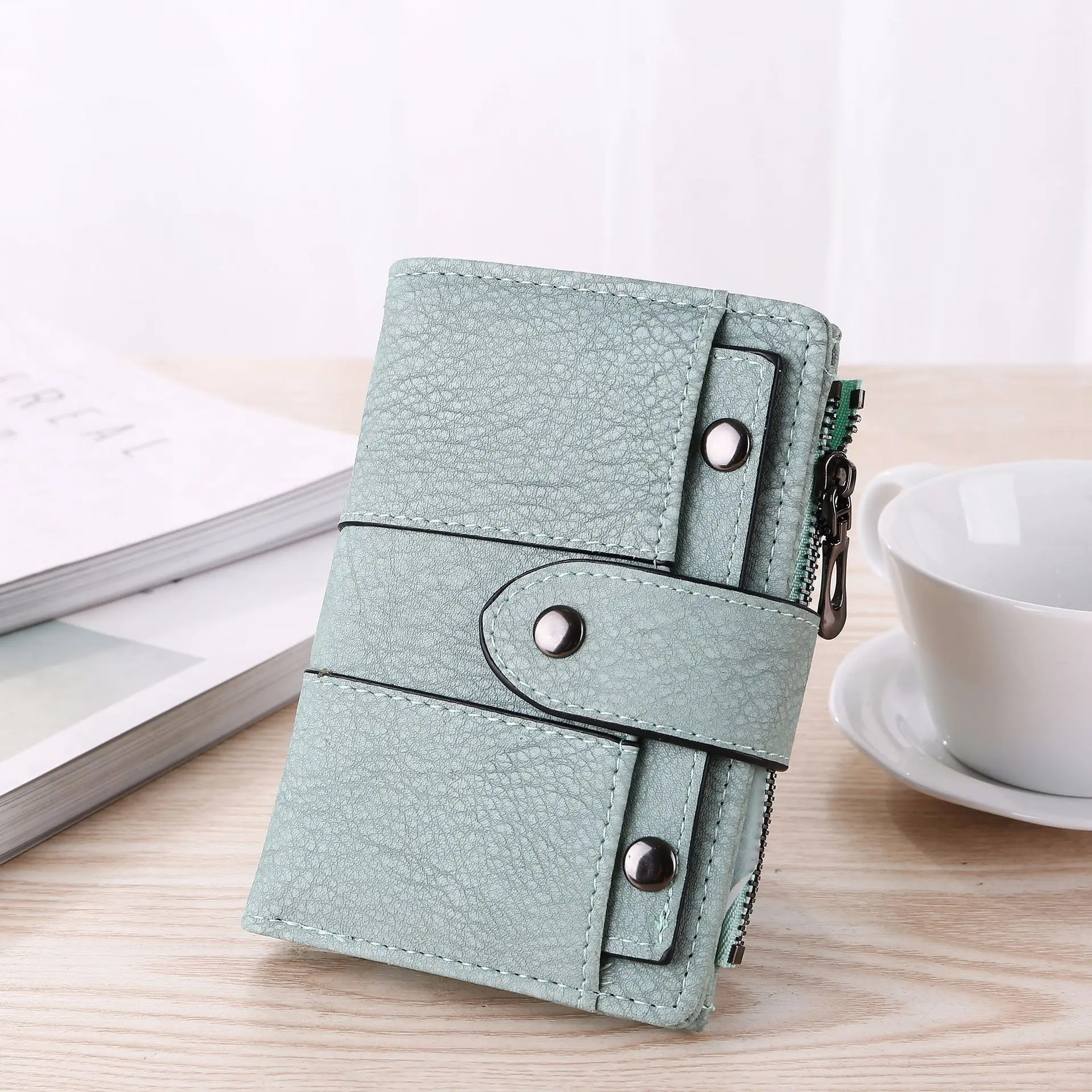 

Fashion Small Female Purse short purse Lady Letter Snap Fastener Zipper Short Clutch Wallet Solid Vintage Women Wallet 2019