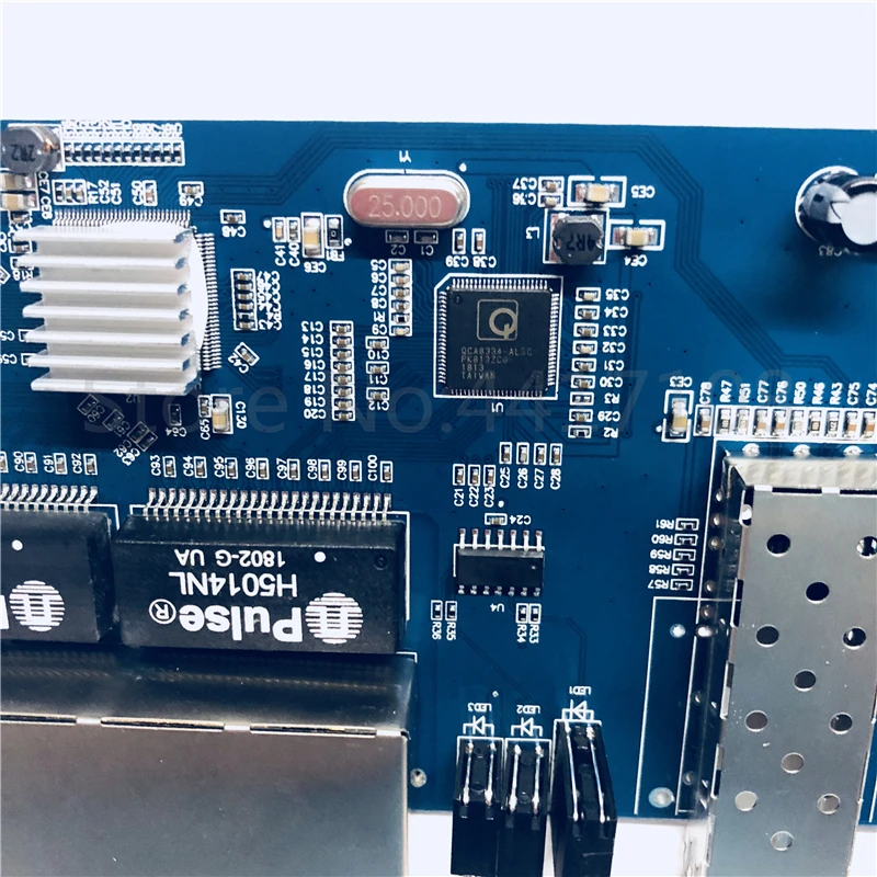 Ethernet коммутатор Gigabit 10/100/1000 м волоконно оптический медиа Преобразователь 4RJ45 и 2 *