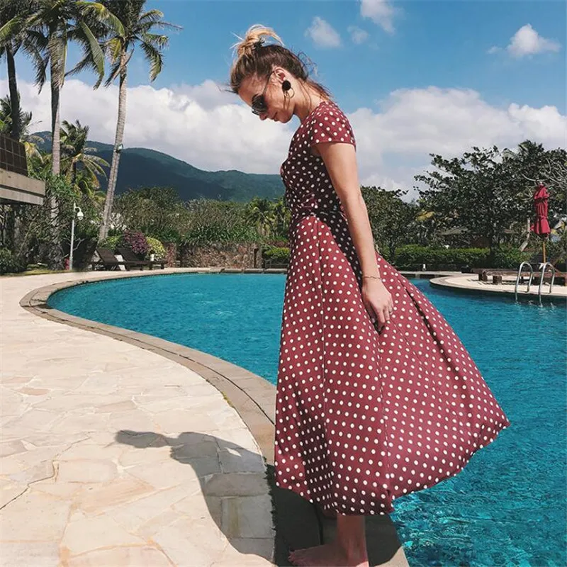 Женское праздвечерние чное платье для отпуска длинное красное с V образным