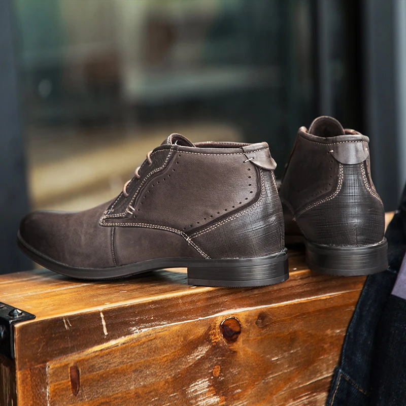 Genuíno Casuais Ao Pontas Sapatos Pé Preto Yomior Negócios Botas Alta Inverno Dedo Tornozelo marrom Homens Outono Do Trabalho Couro Livre Qualidade Ar De Chelsea 8Eq4TP5wq