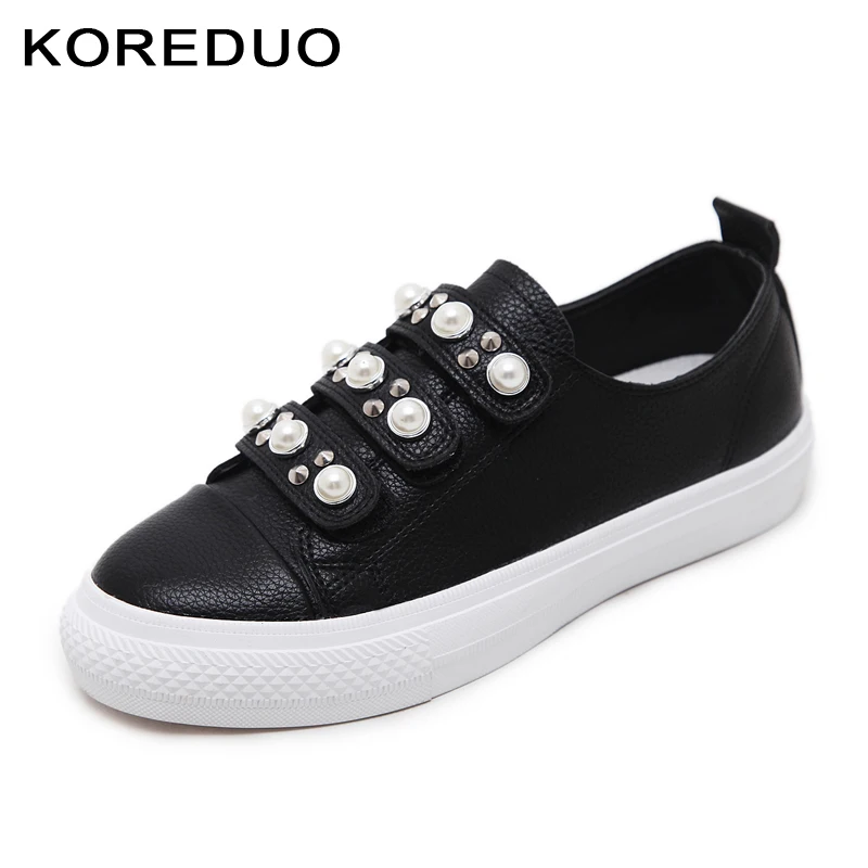 

KOREDUO Fashion Pearls Women Casual Shoes Slip on Women Sneakers Women Bead Flats Platform Creeper Loafers Shoes White Black msw