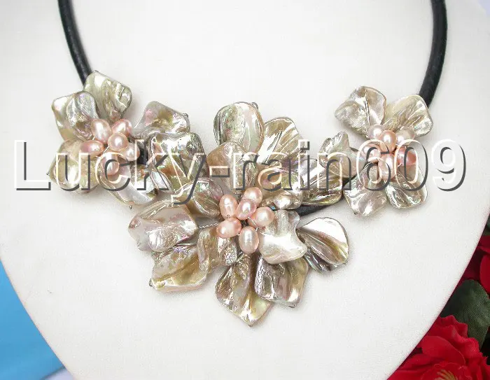 

FREE shipping>>>> baroque handcraft white seashell pink pearls choker leather necklace e1270