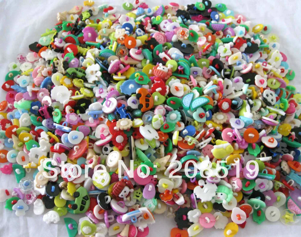 

Mix color mix patterns randomly 100pcs combined Plastic sewing buttons for children clothes