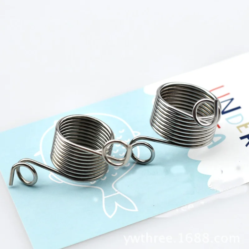 

Hot Sale Assistant Jacquard knitting Needle Thimble Sewing Accessories 1PC Yarn Spring Guides Metal Braided Knuckle Jacquard