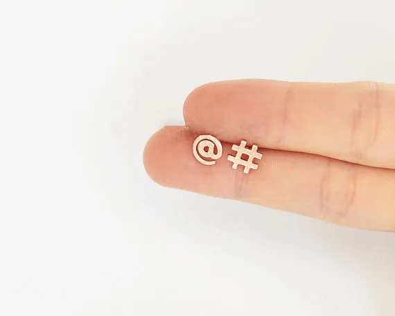 Модные серьги гвоздики с символами # и @ материал из цинкового сплава|stud earrings|earrings