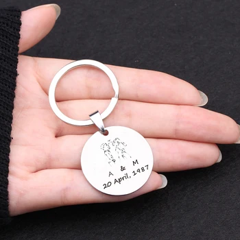 

Keychain Personalized Custom Engraved Date And Letter Gift For Lovers' Couple Wedding Anniversary Key Ring Hold