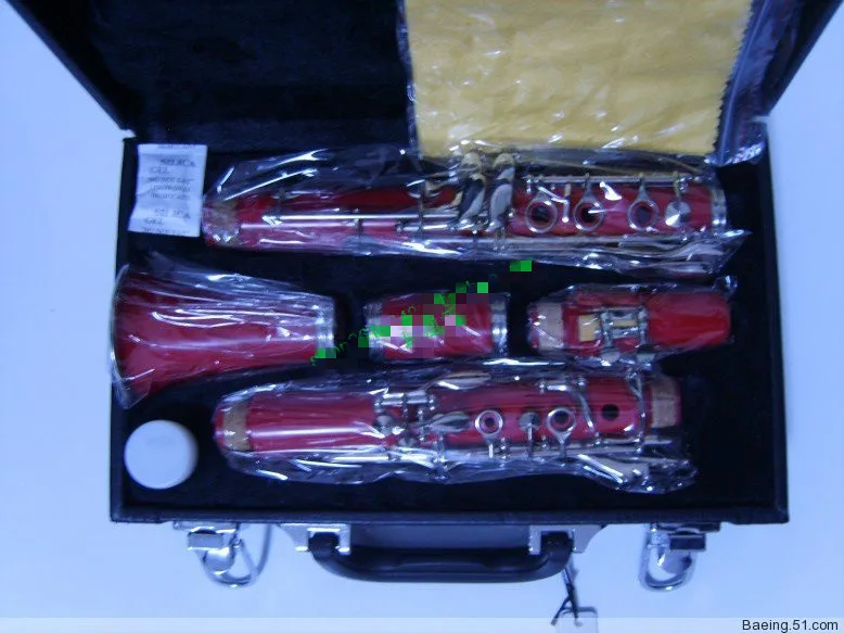 B the color clarinet clarinet
