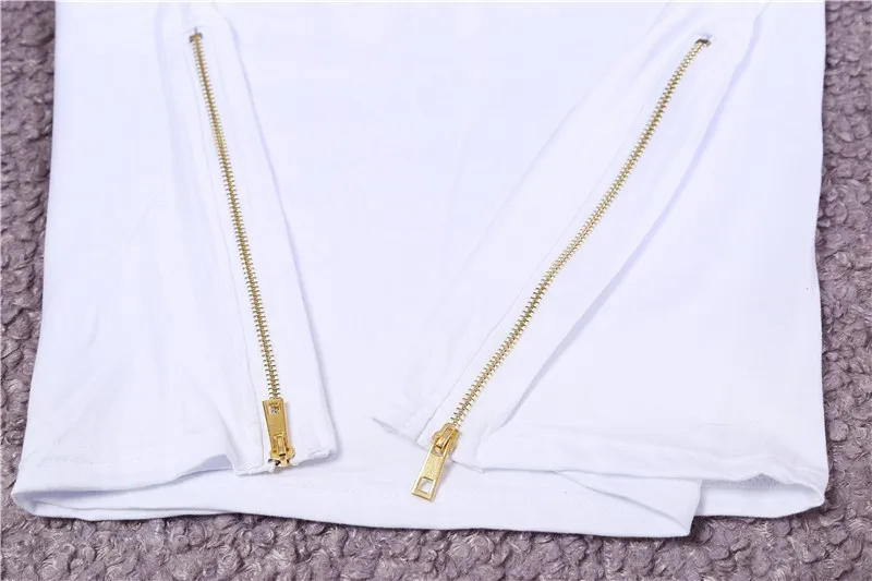 2884967570_1794878363