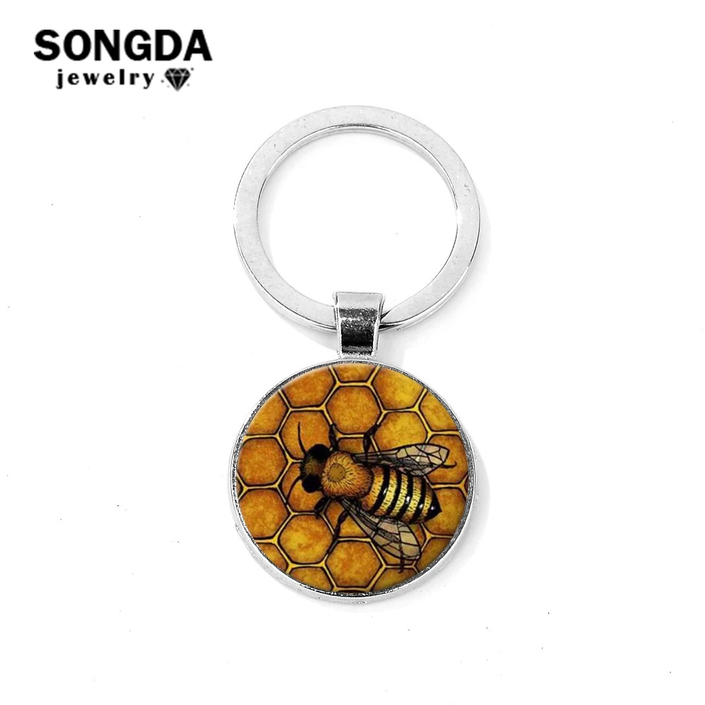 

SONGDA Charm Vivid Gold Color Honeycomb Queen Bee Pattern Key Chain Natural Science Lovers Personality Backpack Pendant Key Ring